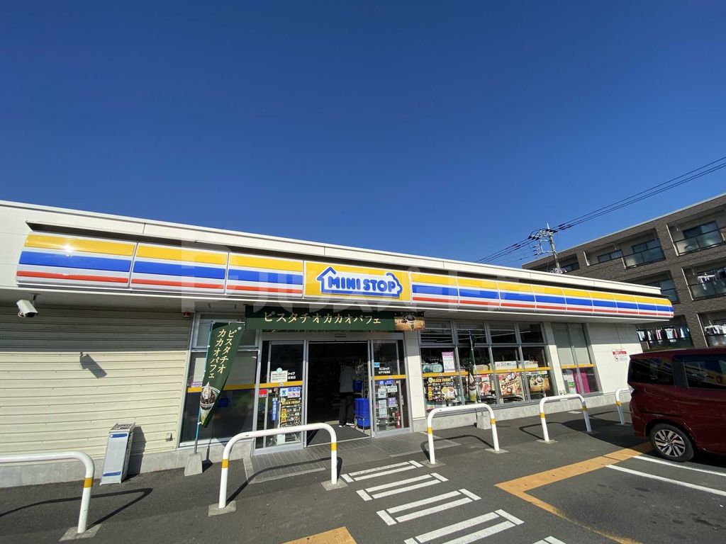 コンビニ　ミニストップ松戸千駄堀店（コンビニ）まで310m