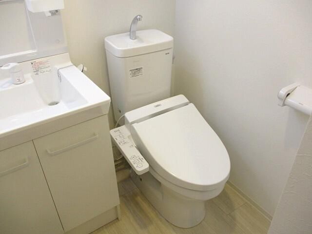 トイレ　☆温水洗浄便座付きのトイレ☆