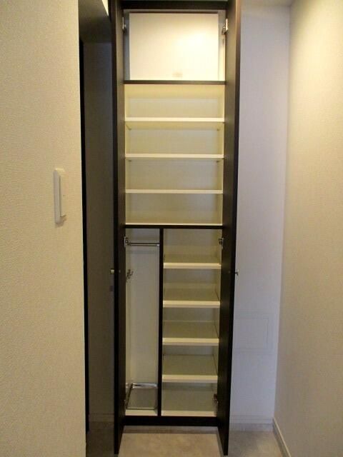 その他設備　☆玄関にはシューズボックスもございます☆