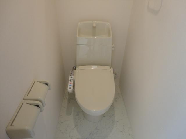 トイレ　シャワー付トイレ