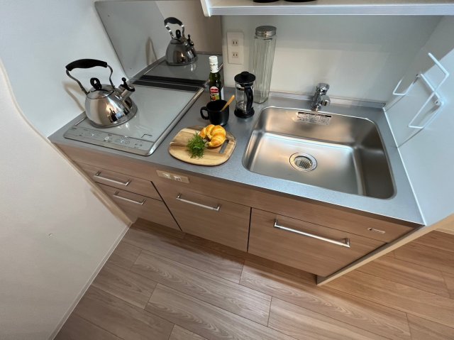 キッチン　モデルルームの為実際には家具家電は付きません