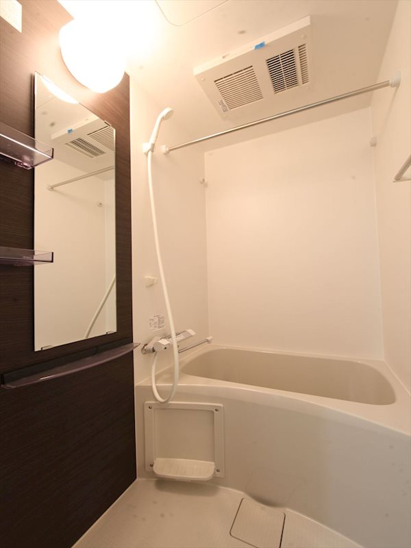 バス・シャワールーム　バスルーム　浴室暖房乾燥機付き