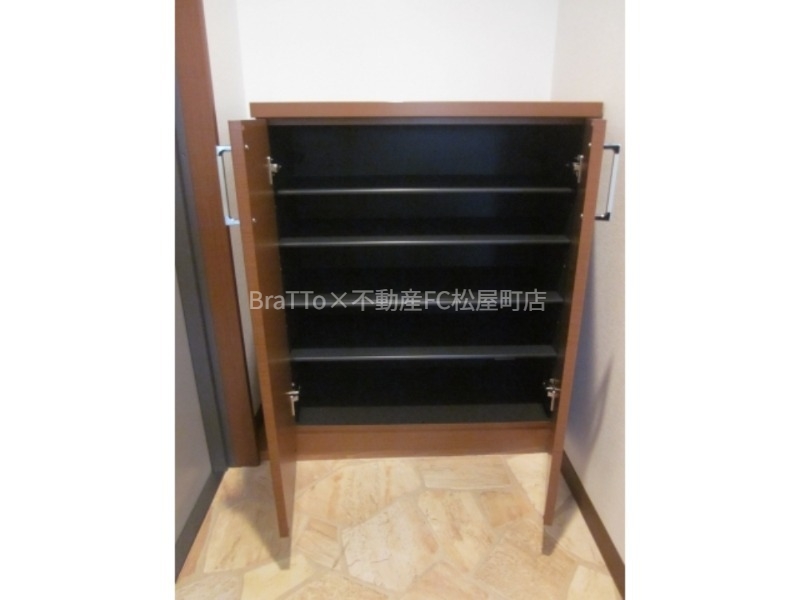 玄関　収納（シューズボックス）