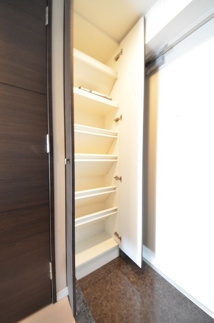 玄関　★お部屋探しは株式会社タウンハウジング東京まで★