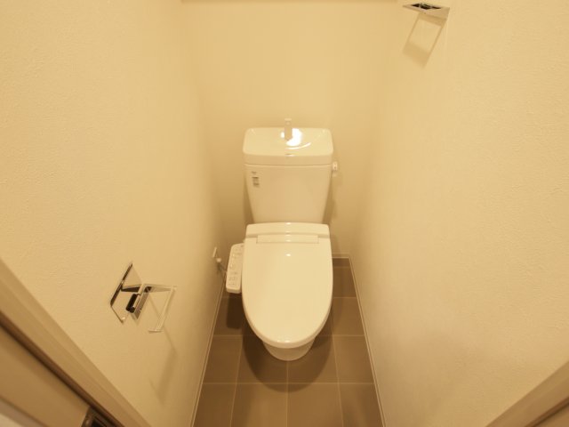 トイレ　※別号室の参考写真です※