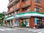 コンビニ　ファミリーマート板橋四葉店（コンビニ）まで251m