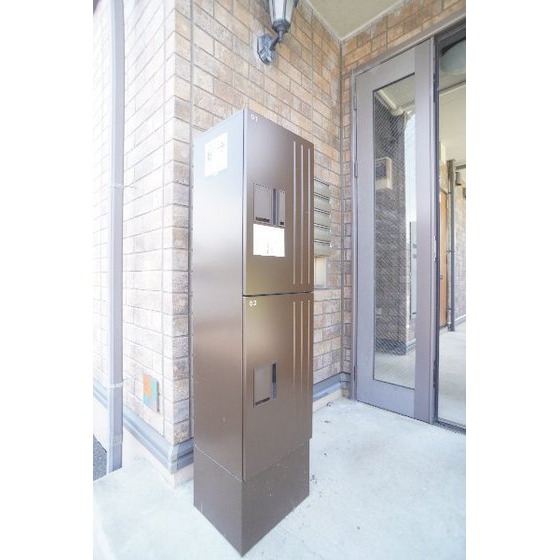 その他　宅配ボックスあり