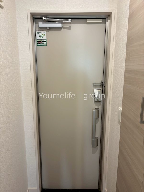 玄関　同施工会社参考写真です