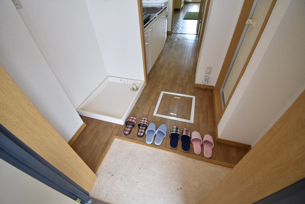 玄関　※同物件別室※