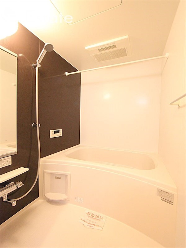 バス・シャワールーム　バスルーム