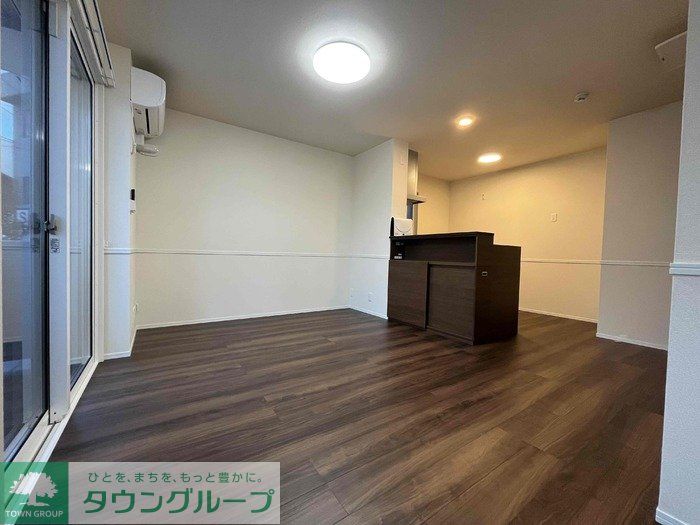 居室・リビング　エントランス