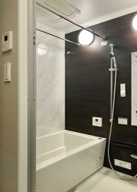 バス・シャワールーム