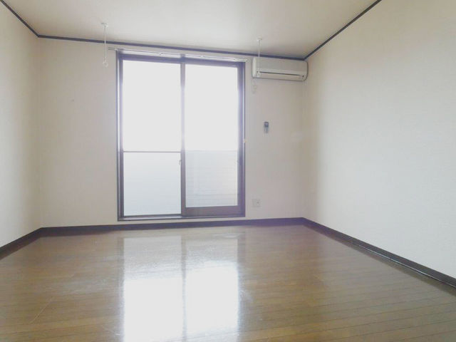 居室・リビング　図面と現状に相違がある場合には現状を優先