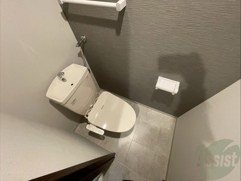 トイレ　シャワートイレになっているので快適です！