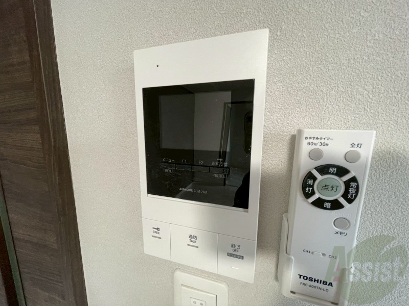 セキュリティ　ＴＶモニター付インターホンです。来客者の顔が見えるので安心！