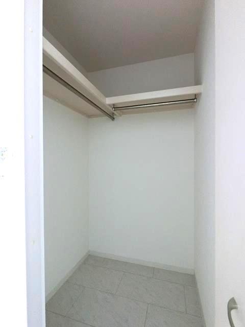 収納　ウォークインクローゼット