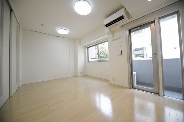 居室・リビング　居室※別部屋参考写真