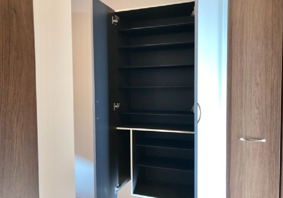 玄関　シューズボックス