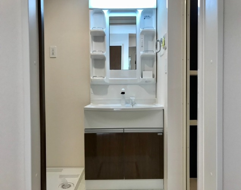 洗面設備　独立洗面台で身支度をすべて済ませてしまいましょう