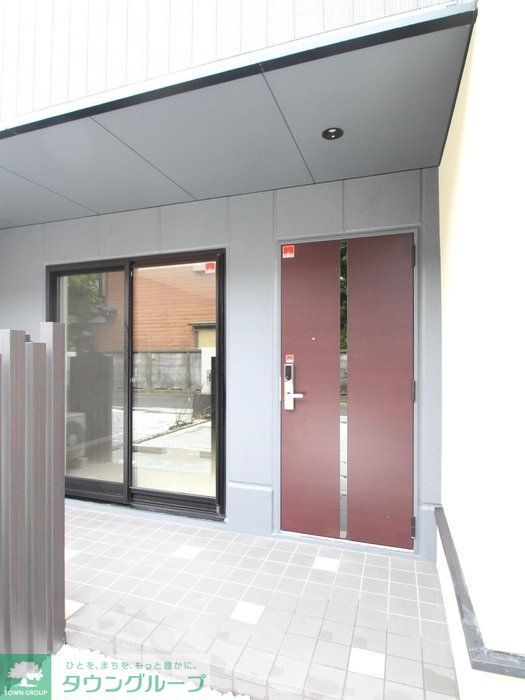 エントランス　★お問い合わせはタウンハウジングまで★