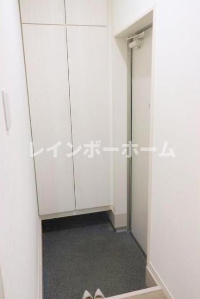 玄関　反転タイプです