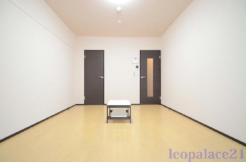 居室・リビング　設備仕様は号室により異なる為、現況を優先致します。