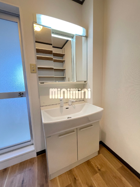 洗面設備　シャンプードレッサー