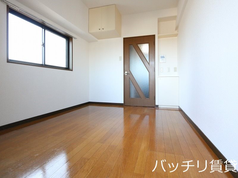 居室・リビング　写真は別号室イメージの為、現状を優先致します