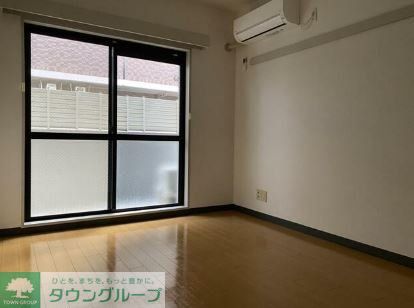 居室・リビング　同物件別部屋写真