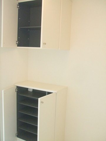 玄関　シューズボックス