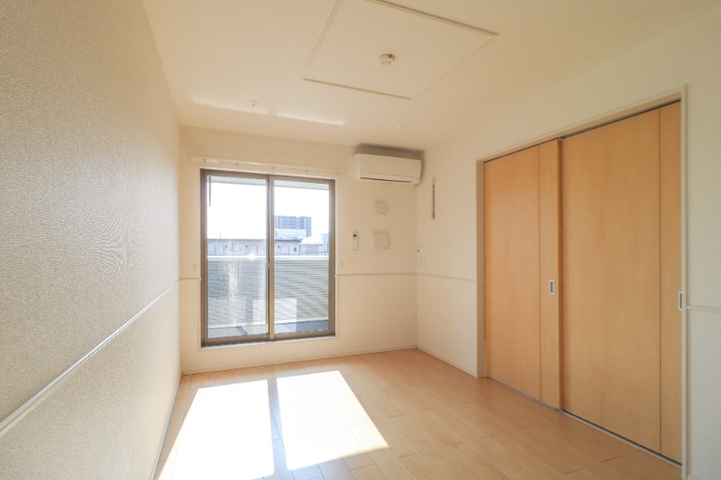 居室・リビング　図面と現状に相違がある場合には現状を優先