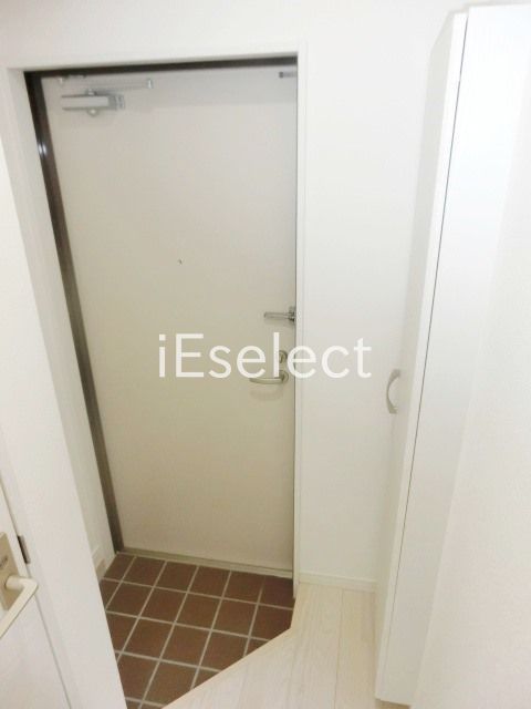 玄関　シューズボックス付きの玄関です