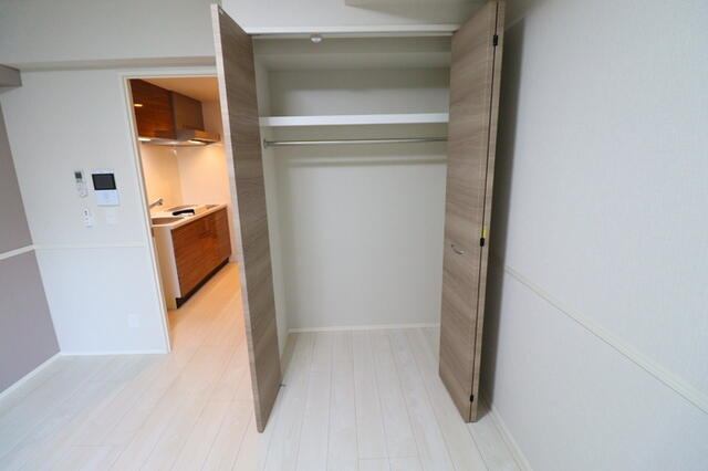 バルコニー　浴室乾燥機完備