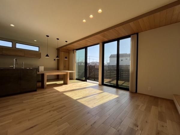 その他　ゆったりしたリビングダイニング