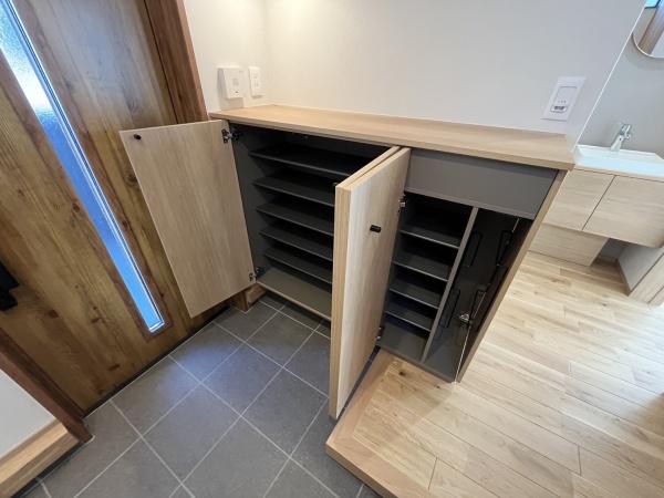 その他設備　下駄箱あります！