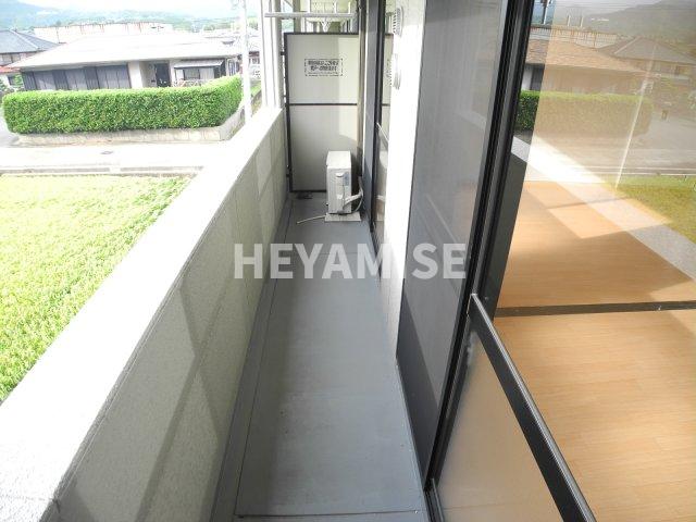 バルコニー　※室内画像は別号室のもの