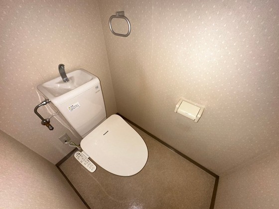 トイレ　※別号室の写真です。