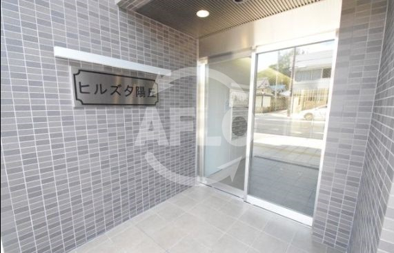 エントランス　ヒルズ夕陽丘　エントランス