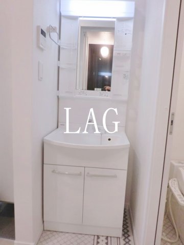 洗面設備　洗面台です。