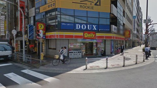 コンビニ　デイリーヤマザキ・扇町公園前店（コンビニ）まで8m