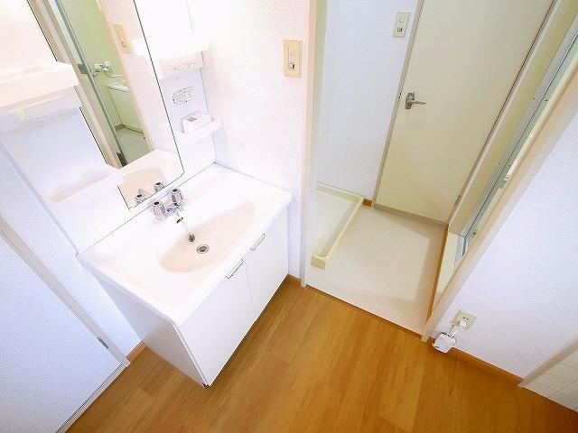 洗面設備　洗面所です