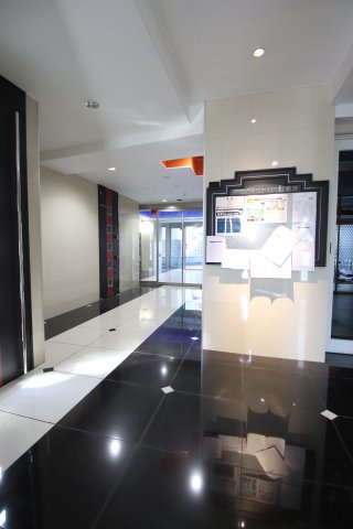 ロビー　落ち着いたロビーです