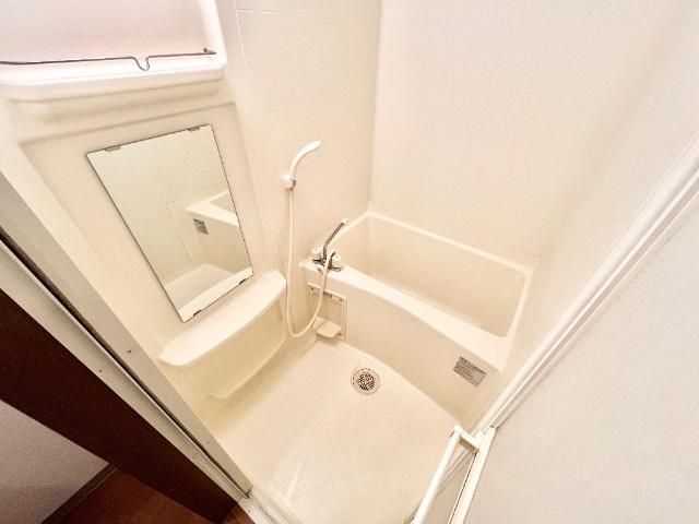 バス・シャワールーム　ユニットバス（イメージ）