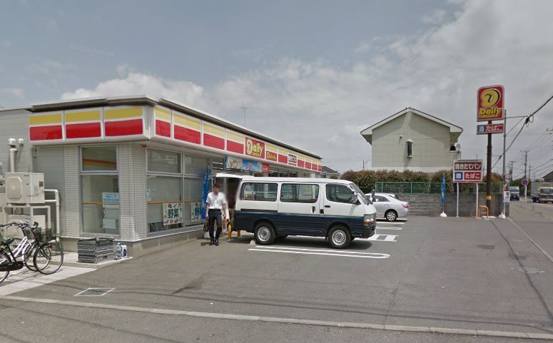 コンビニ　デイリ-ヤマザキ座間四ツ谷店（コンビニ）まで518m