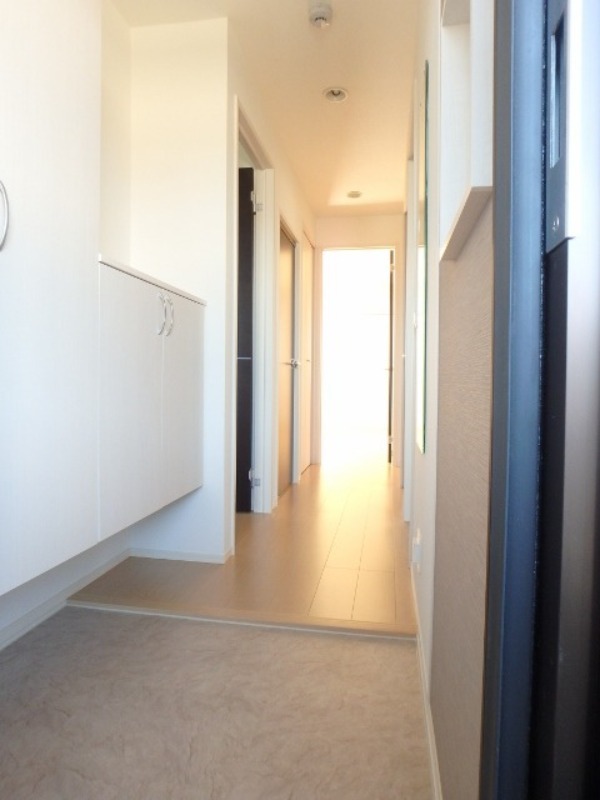 玄関　図面と現状に相違がある場合には現状を優先