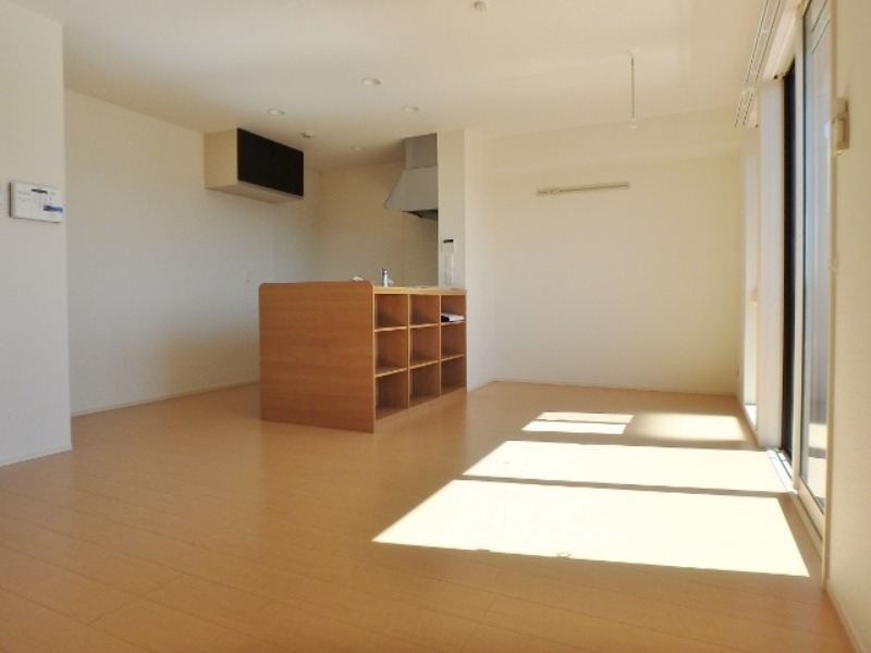 居室・リビング　図面と現状に相違がある場合には現状を優先