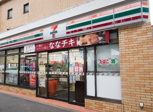 コンビニ　セブンイレブン 世田谷松原店（コンビニ）まで126m