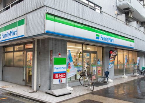 コンビニ　ファミリーマート 下高井戸店（コンビニ）まで281m