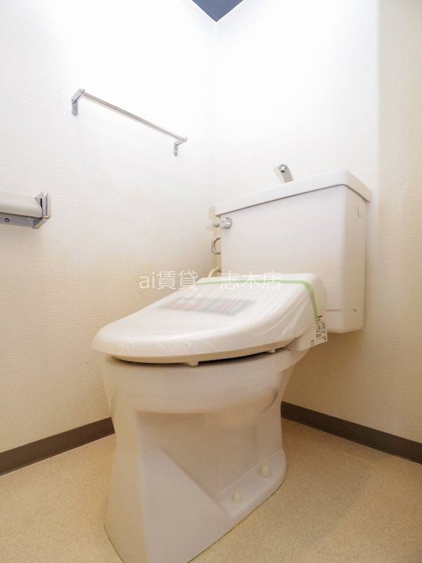 トイレ　※別号室写真