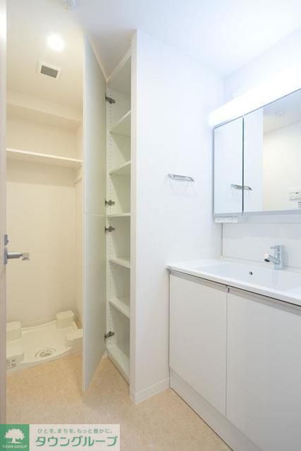 洗面設備　※写真は同タイプ住戸です。